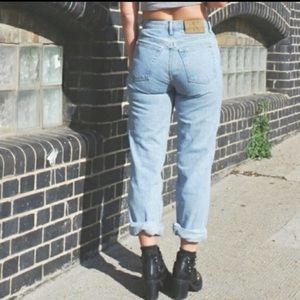 Vintage 90’s Calvin Klein tapered leg high waisted
